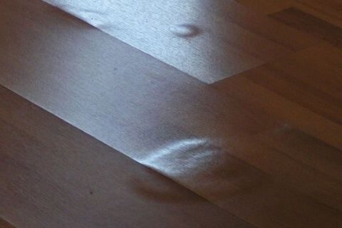 Water-causes-swollen-laminate-floors